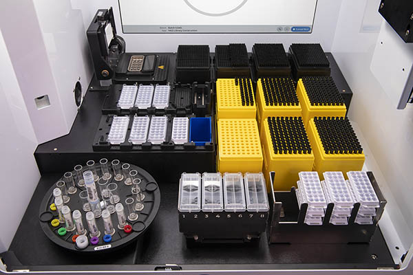 Biomek NGeniuS complete deck with labware A9865