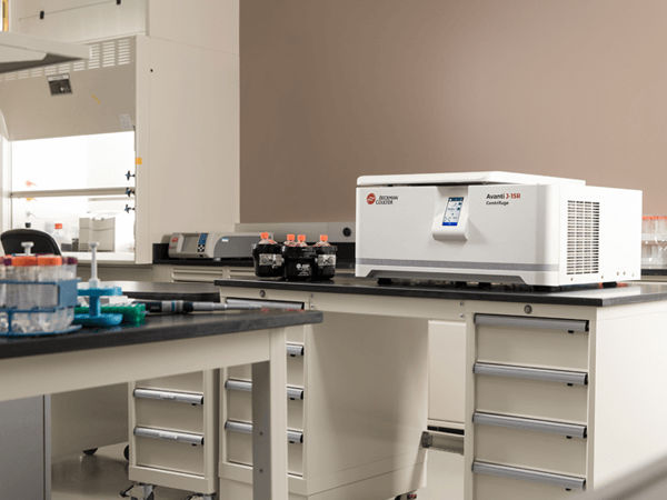 Avanti J-15R centrifuge in the laboratory