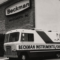 Tráiler de instrumentos Beckman