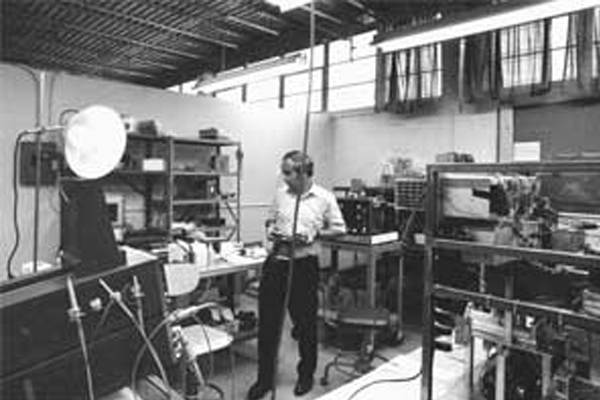Lou Kamentsky in the IBM lab