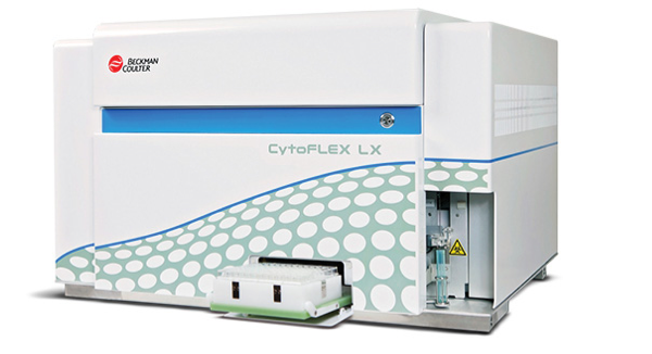CytoFLEX LX flow cytometer with open plateloader