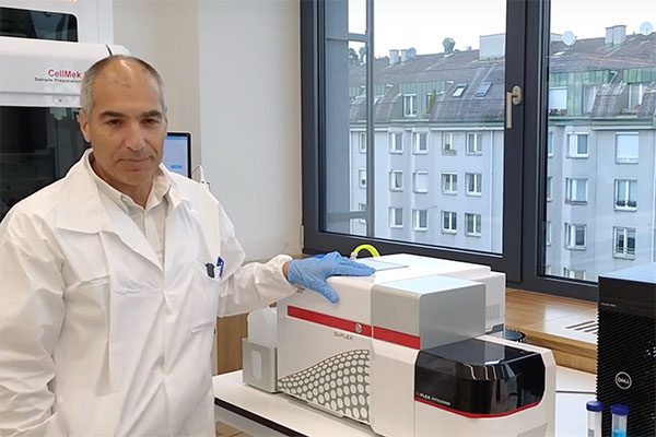 DxFLEX Flow Cytometer In action