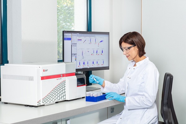 DxFLEX flow cytometer with the operator