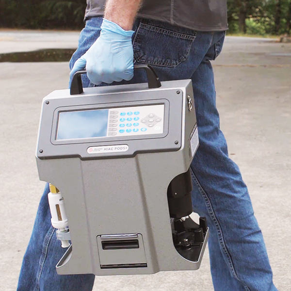 Carrying PODS+ Liquid Particle Counter