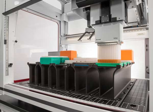 Biomek Automated Workstation with 1200 microliter pipetting head